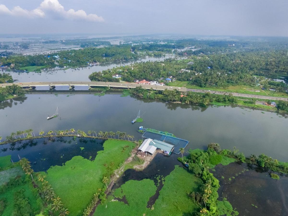 Nihara Resort And Spa Cochin Kochi Eksteriør bilde