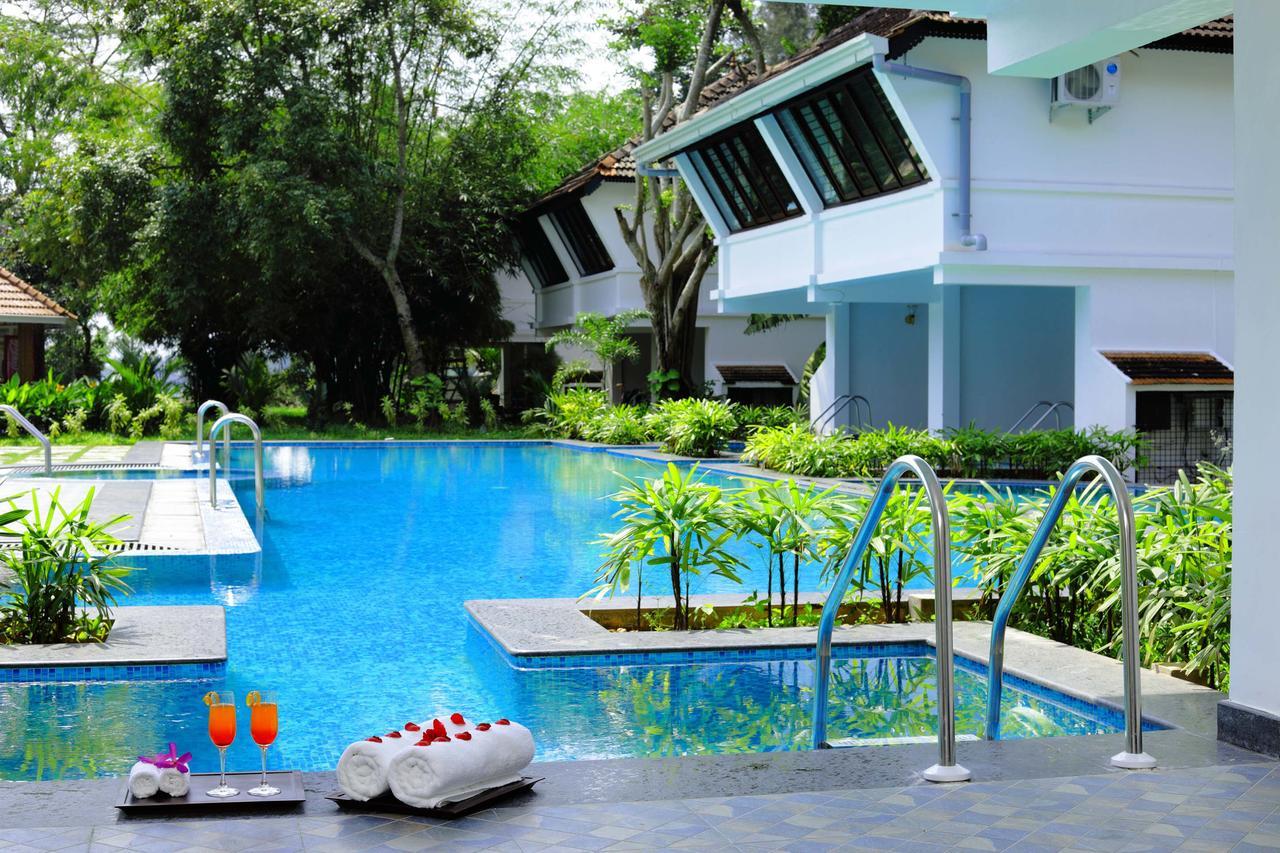 Nihara Resort And Spa Cochin Kochi Eksteriør bilde