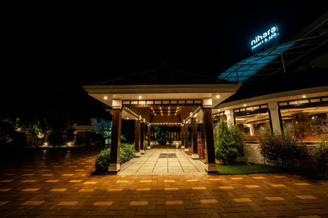 Nihara Resort And Spa Cochin Kochi Eksteriør bilde