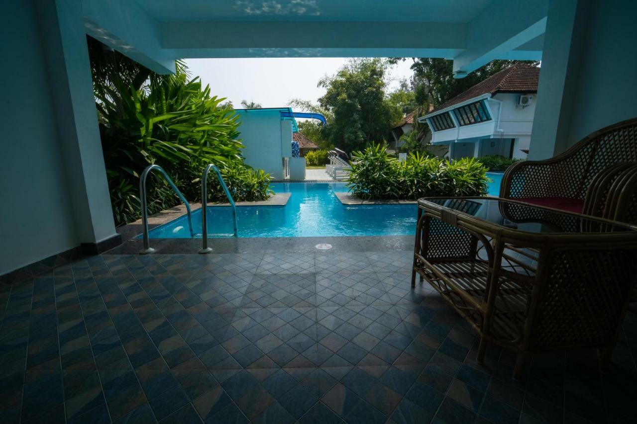 Nihara Resort And Spa Cochin Kochi Eksteriør bilde