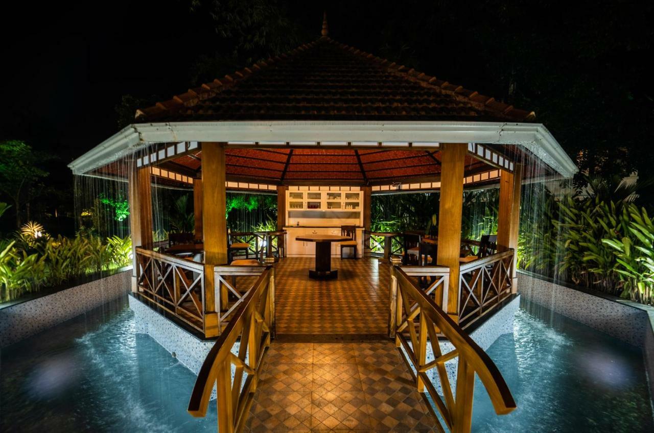 Nihara Resort And Spa Cochin Kochi Eksteriør bilde