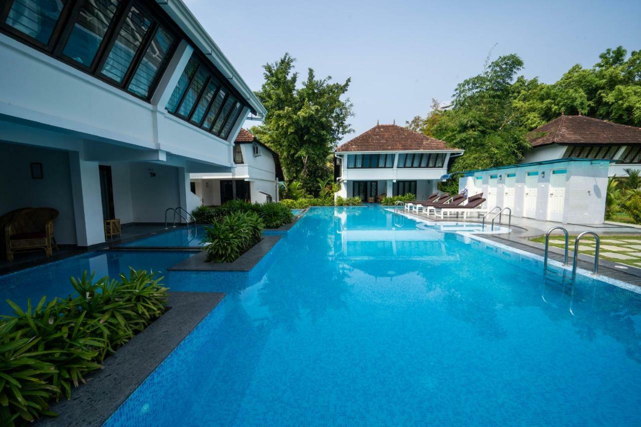 Nihara Resort And Spa Cochin Kochi Eksteriør bilde