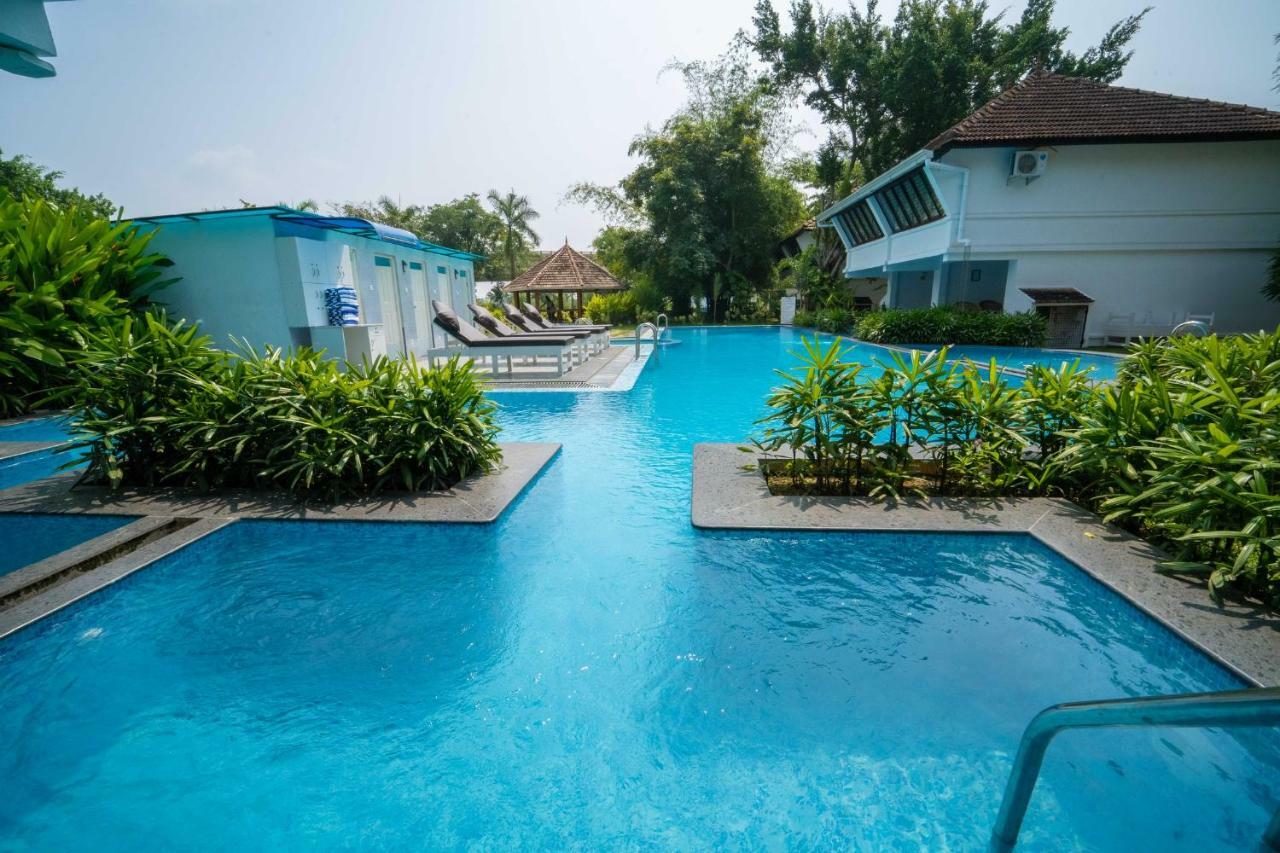 Nihara Resort And Spa Cochin Kochi Eksteriør bilde