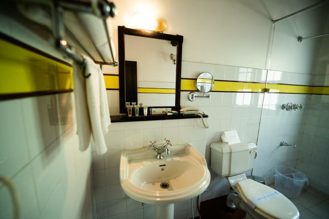 Nihara Resort And Spa Cochin Kochi Eksteriør bilde